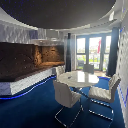 Apartment Lucid Magic Dream *